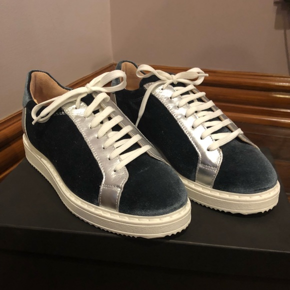 Barneys New York Shoes - Sneakers Barneys New York Silver Navy velvet